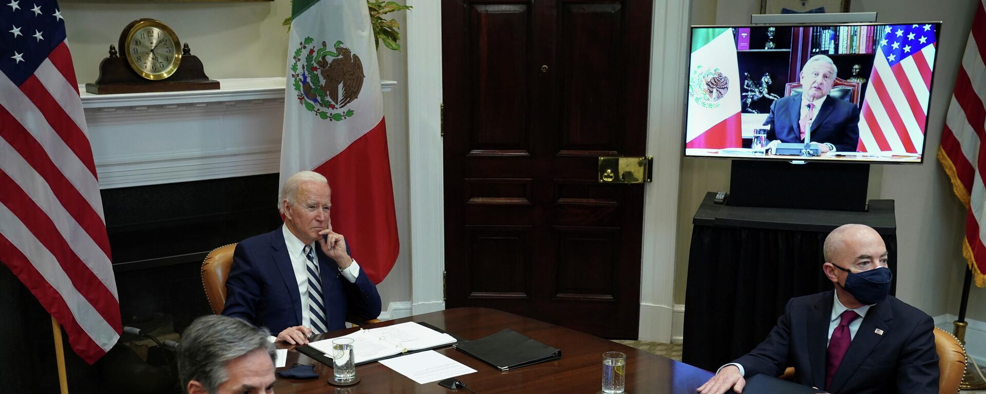 Una reunión entre el presidente de Estados Unidos, Joe Biden, y el presidente de México, Andrés Manuel López Obrador - Sputnik Mundo, 1920, 02.03.2021