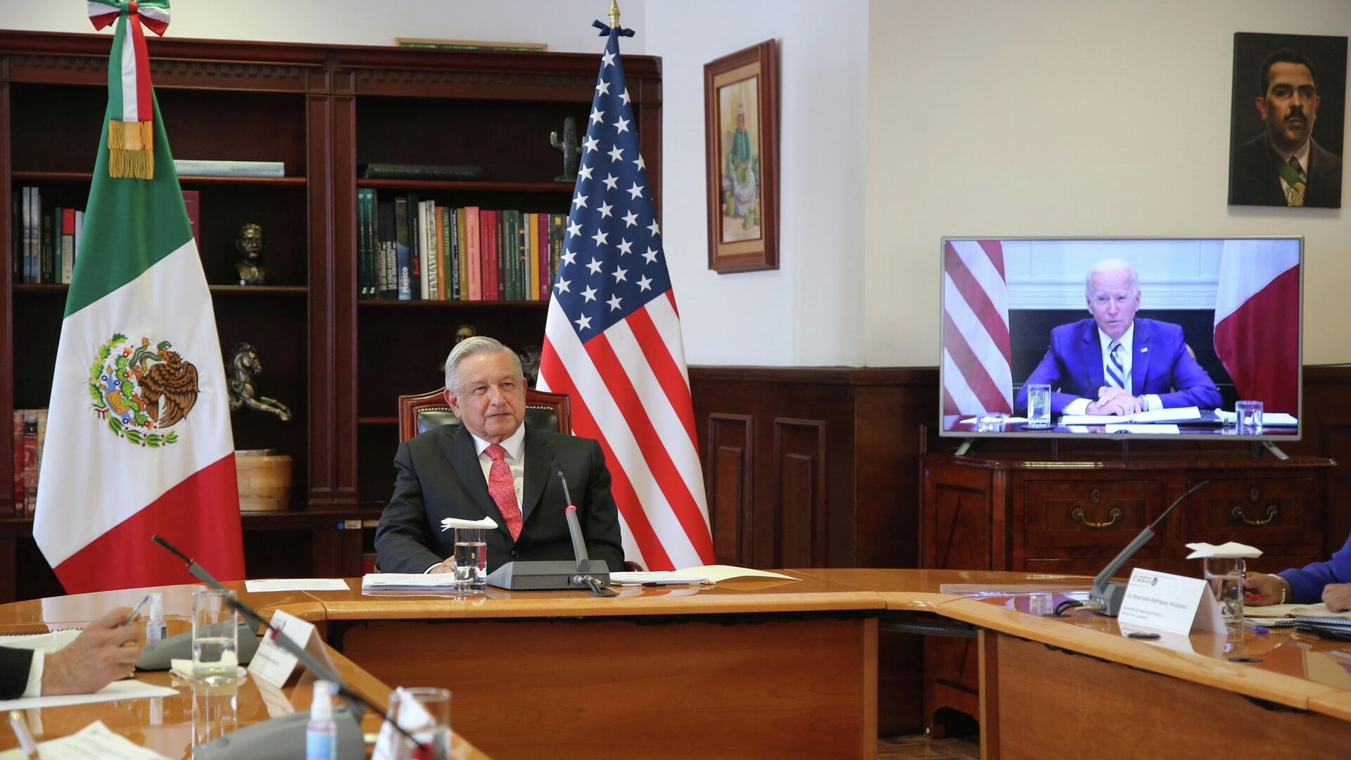 Andrés Manuel López Obrador, el presidente de México durante la conversación con su homólogo Joe Biden Andrés Manuel López Obrador, el presidente de México durante la conversación con su homólogo Joe Biden - Sputnik Mundo, 1920, 02.03.2021