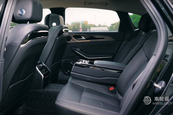 El interior del Hongqi H9 - Sputnik Mundo