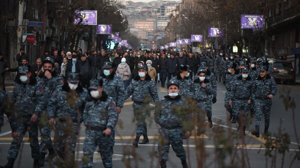 Protestas en Ereván, Armenia - Sputnik Mundo