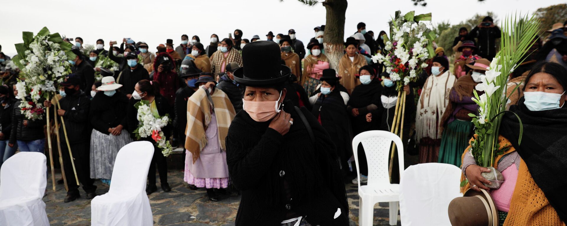 El funeral de los estudiantes muertos en la Universidad Pública de El Alto (UPEA) en Bolivia - Sputnik Mundo, 1920, 04.03.2021