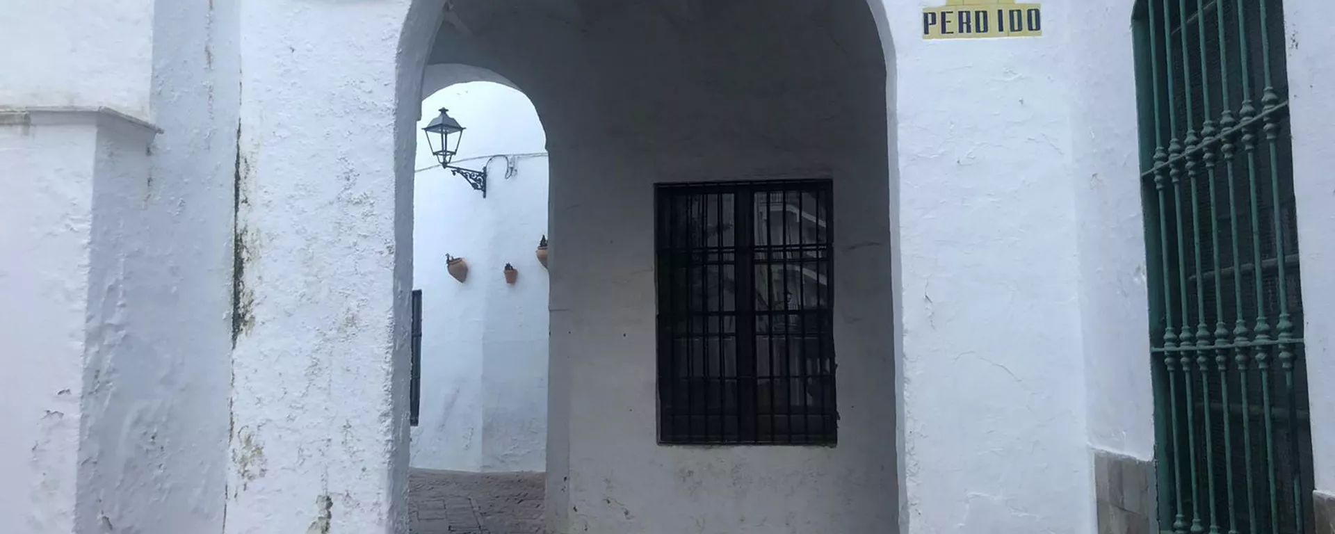 La calle en la que se encuentra el bar de copas Niño Perdido La calle en la que se encuentra el bar de copas Niño Perdido - Sputnik Mundo, 1920, 07.03.2021