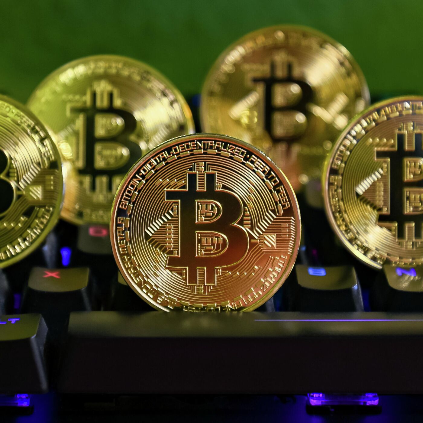 En busca de la gallina de los huevos de oro: las criptomonedas que pueden  destronar al bitcóin