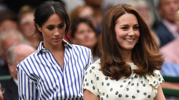 Meghan Markle y Kate Middleton - Sputnik Mundo