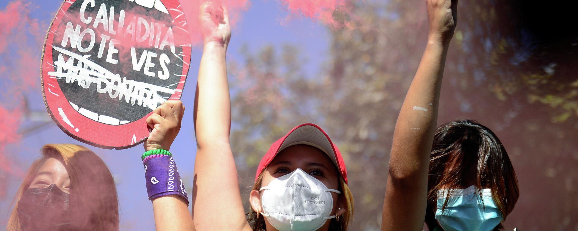 Marcha contra femicidios y violencia contra la mujer en El Salvador - Sputnik Mundo, 1920, 26.03.2021