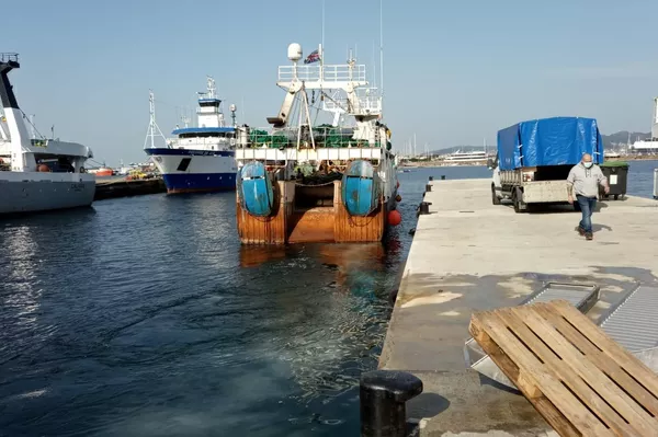 El pesquero 'Patricia Marta' a su salida de puerto El pesquero 'Patricia Marta' a su salida de puerto - Sputnik Mundo