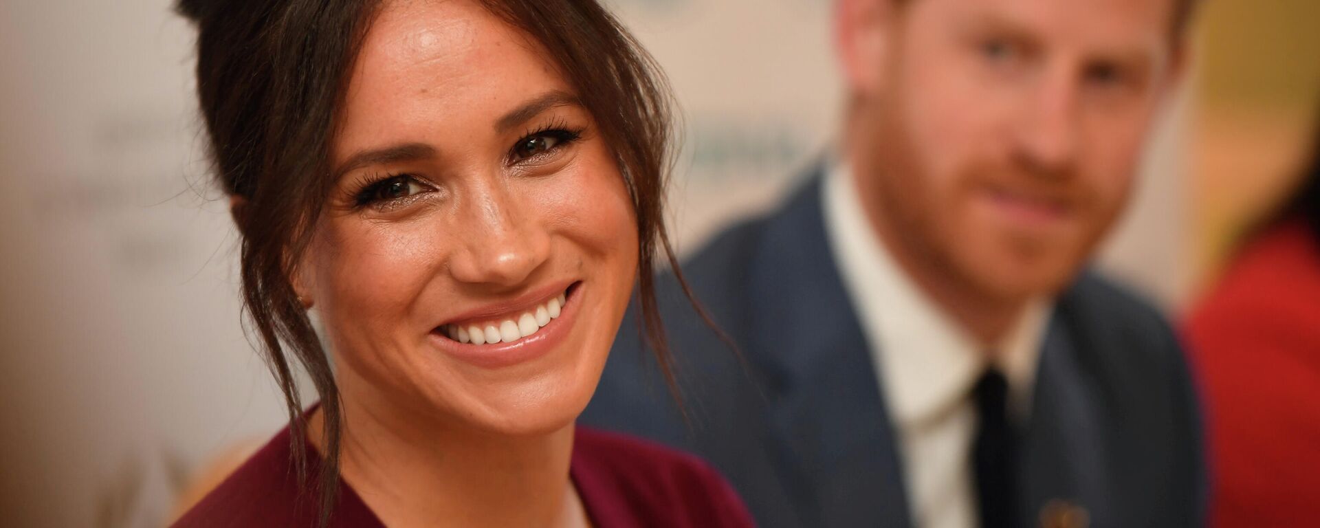 Meghan Markle, exactriz estadounidense y esposa del príncipe Harry - Sputnik Mundo, 1920, 09.03.2021