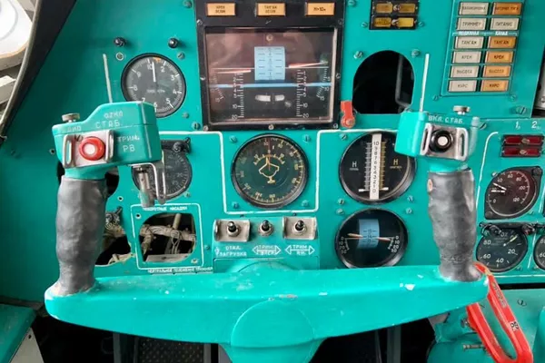 El interior del ekranoplano Lun El interior del ekranoplano Lun - Sputnik Mundo