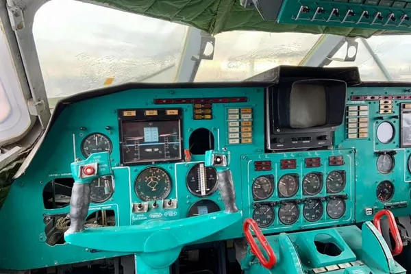 El interior del ekranoplano Lun El interior del ekranoplano Lun - Sputnik Mundo