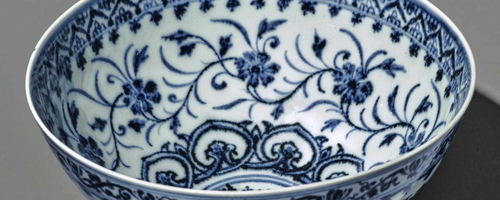 Un tazón cerámico, tesoro medieval chino de la dinastía Ming - Sputnik Mundo, 1920, 10.03.2021