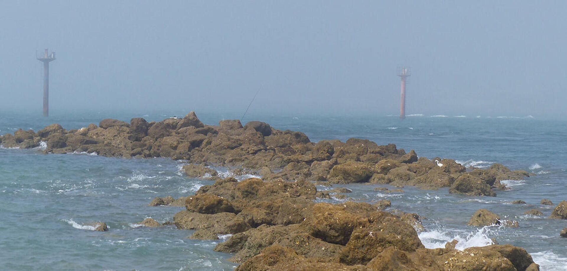 Acceso rocoso y con niebla del estudio de la UCO - Sputnik Mundo, 1920, 11.03.2021