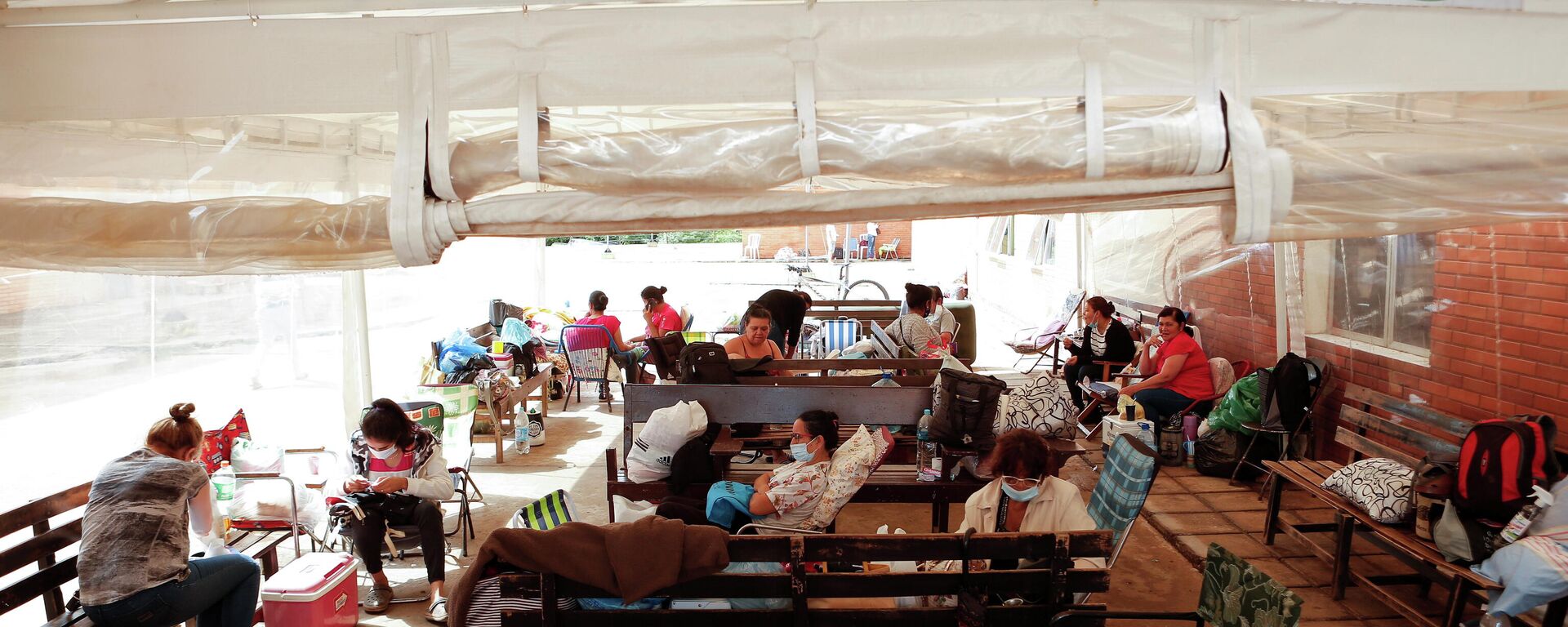 Pacientes con COVID-19 en el Hospital de Clinicas en San Lorenzo, Paraguay - Sputnik Mundo, 1920, 11.03.2021