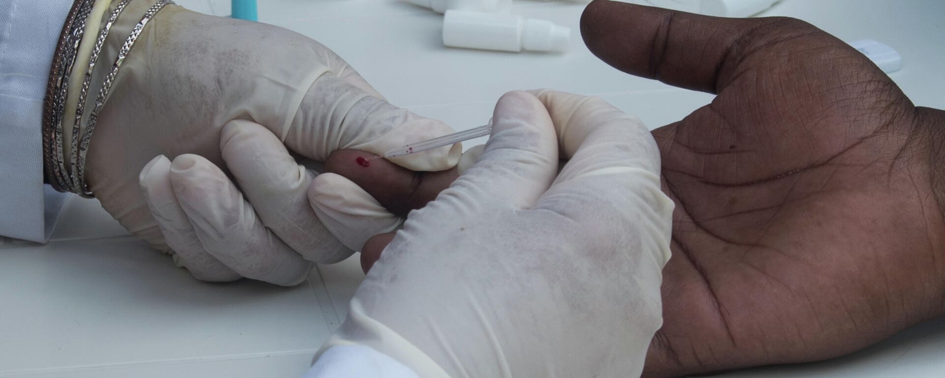 Personal médico realiza recorrido por favelas de Caracas para identificar y aislar casos de COVID-19 - Sputnik Mundo, 1920, 12.03.2021