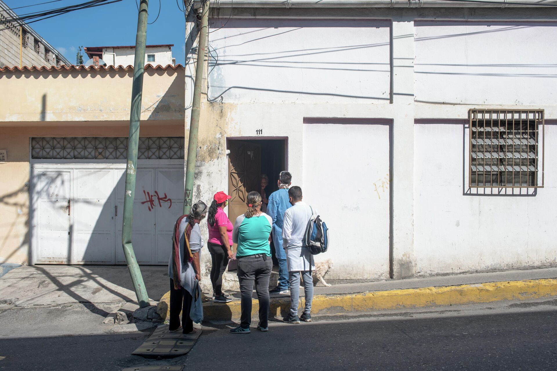 Personal médico realiza recorrido por favelas de Caracas para identificar y aislar casos de COVID-19 - Sputnik Mundo, 1920, 13.03.2021
