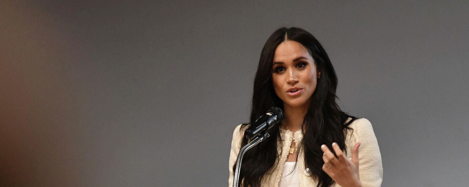 Meghan Markle, exactriz estadounidense y esposa del príncipe Harry - Sputnik Mundo, 1920, 14.03.2021