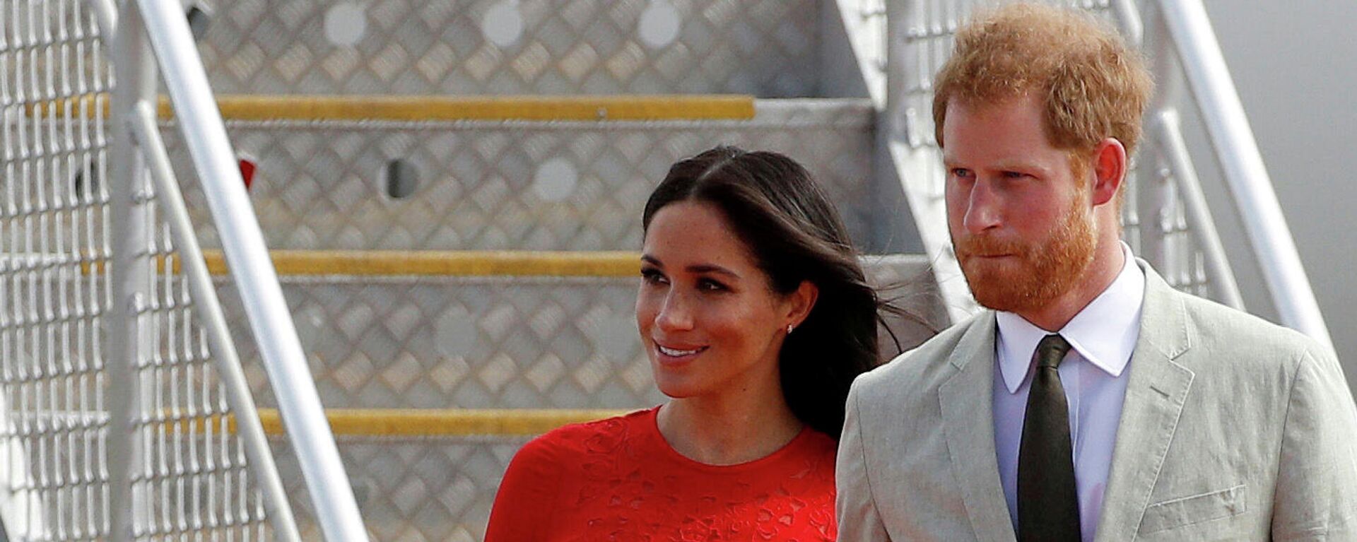 Meghan Markle, exactriz estadounidense, y su esposo, el príncipe Harry - Sputnik Mundo, 1920, 14.03.2021