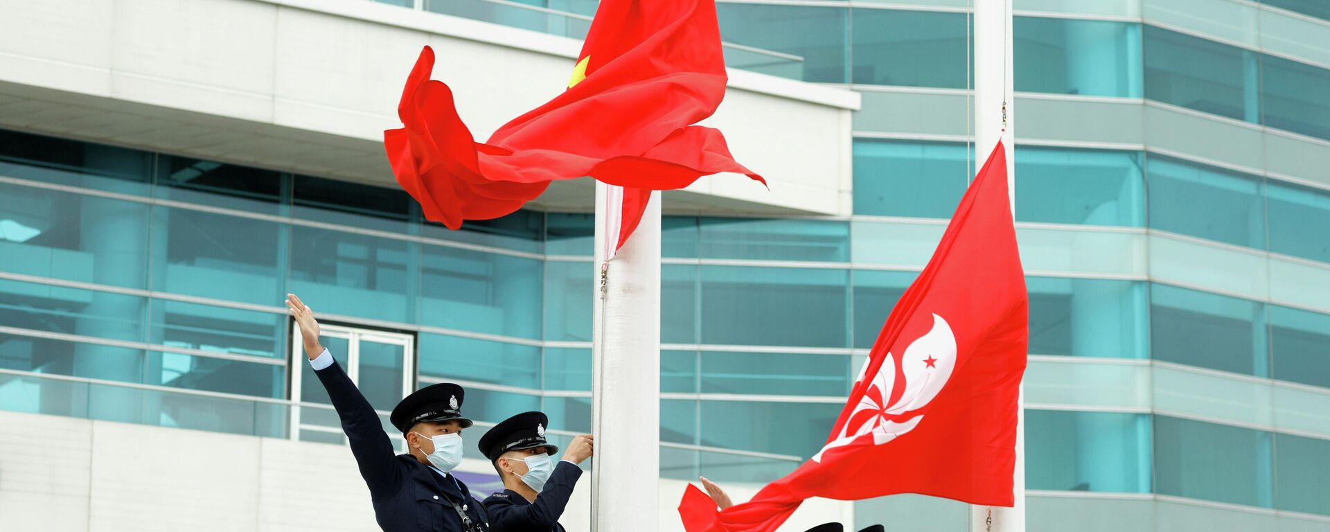 Las banderas de China y Hong Kong - Sputnik Mundo, 1920, 15.03.2021