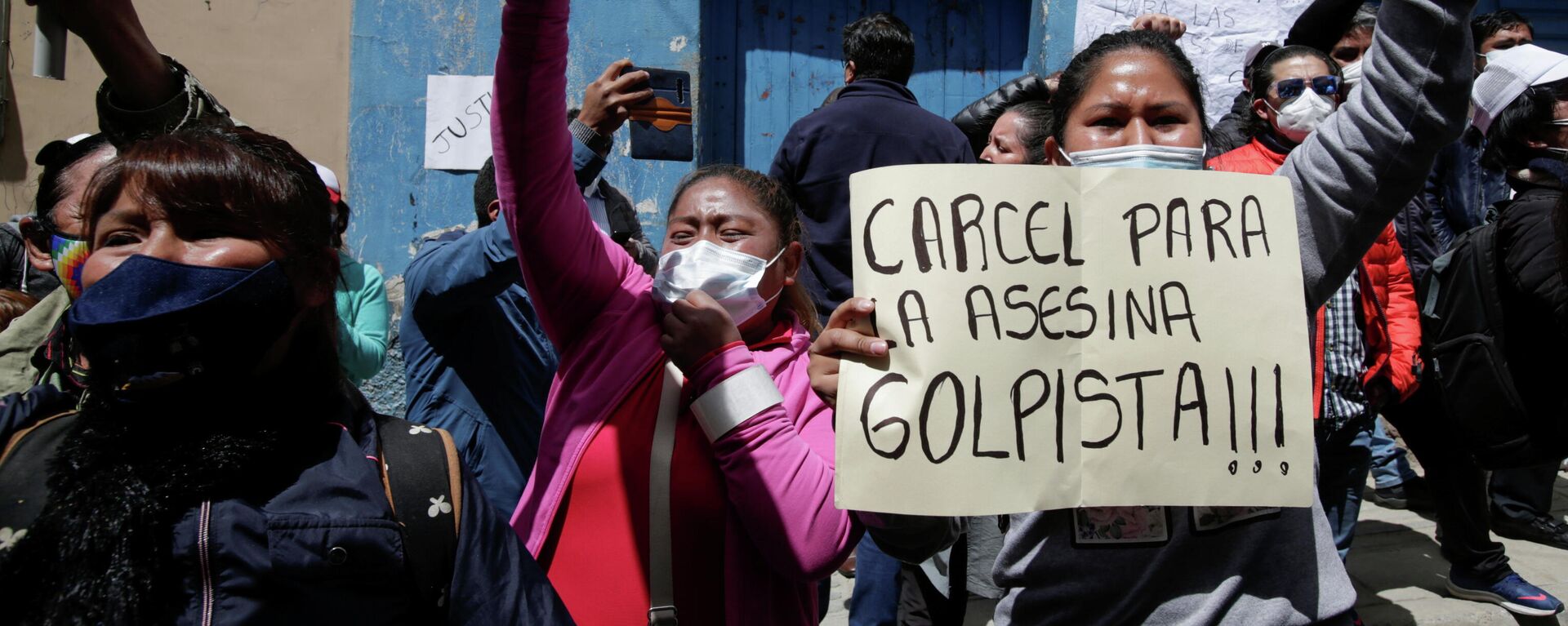 Manifestantes reclamando a favor del encarcelamiento de Jeanine Áñez - Sputnik Mundo, 1920, 16.03.2021