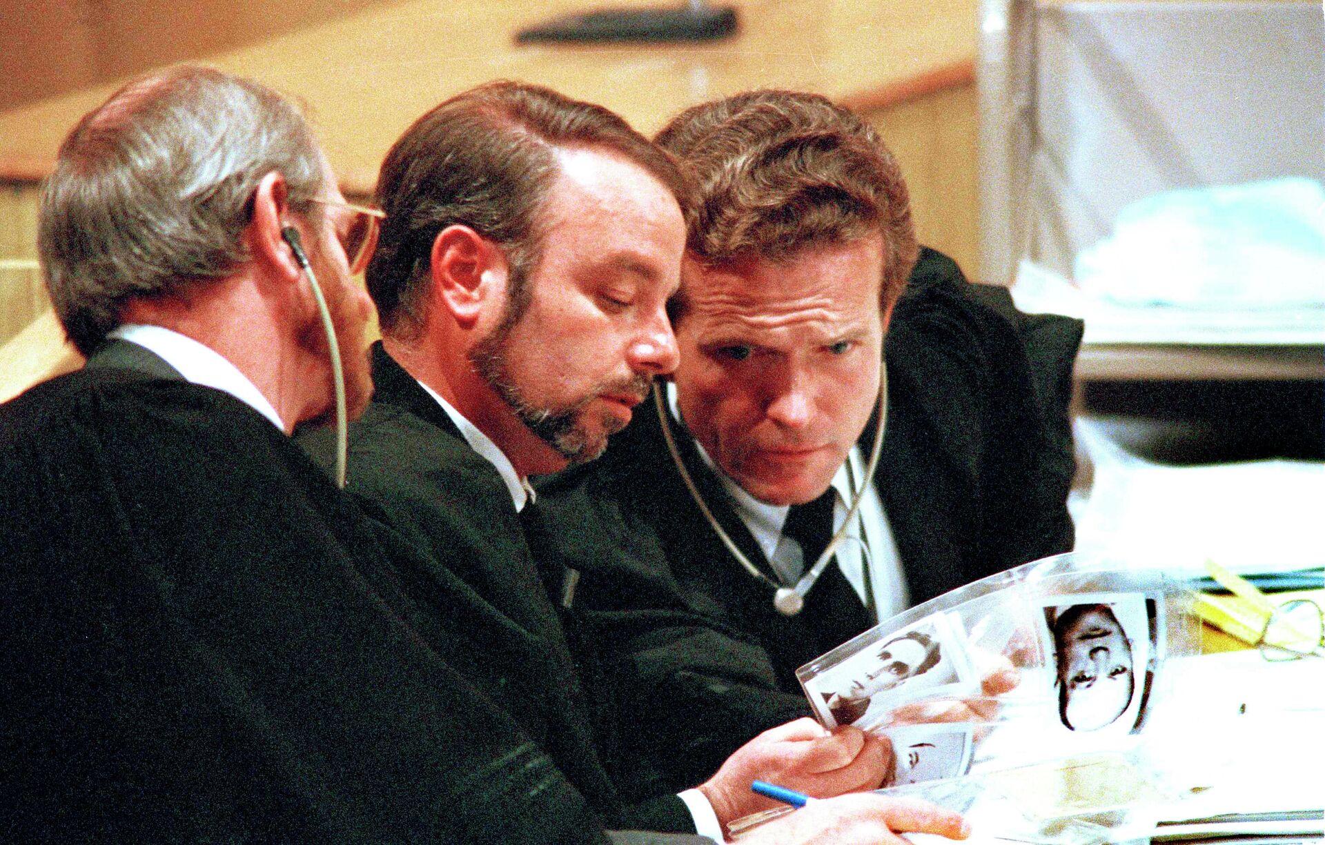 Yoram Shefel (izquierda) y Mark O'Connor (derecha), abogados de John Demjanjuk - Sputnik Mundo, 1920, 16.03.2021