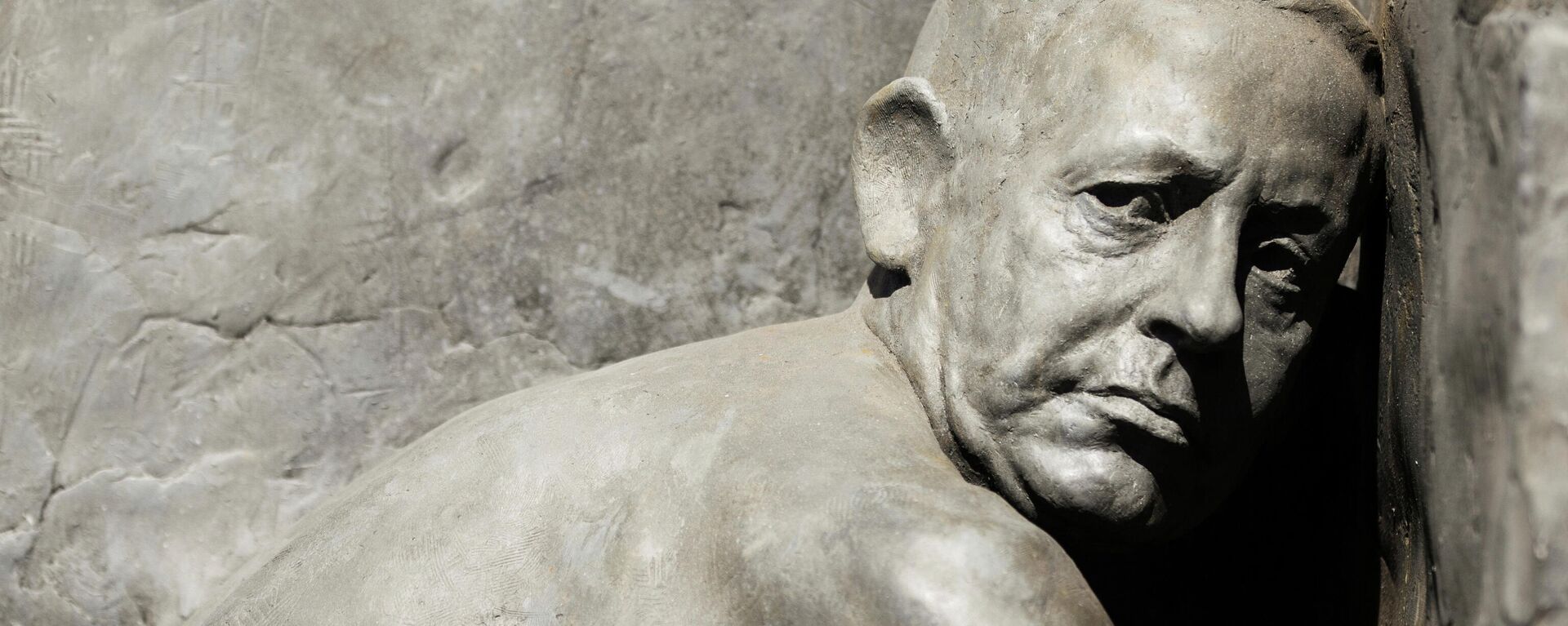 La estatua de Netanyahu haciendo sus necesidades en Tel Aviv La estatua de Netanyahu haciendo sus necesidades en Tel Aviv - Sputnik Mundo, 1920, 17.03.2021