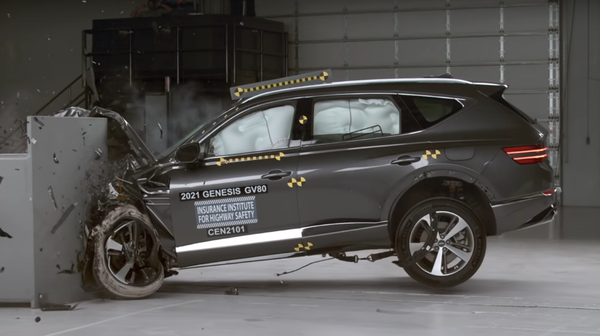 Las pruebas de choque del Genesis GV80 - Sputnik Mundo