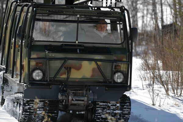 Vladímir Putin, presidente de Rusia, durante su viaje por Siberia - Sputnik Mundo