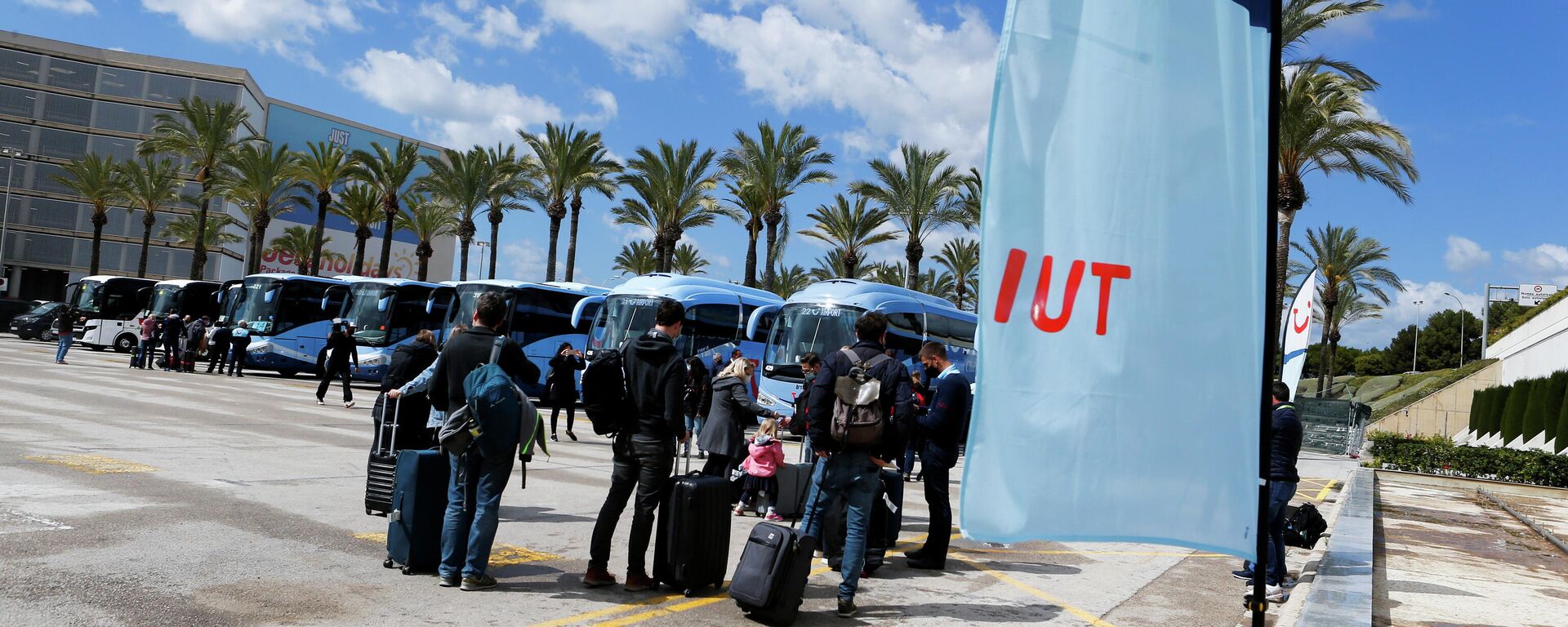 Turistas en el aeropuerto de Palma de Mallorca - Sputnik Mundo, 1920, 24.03.2021