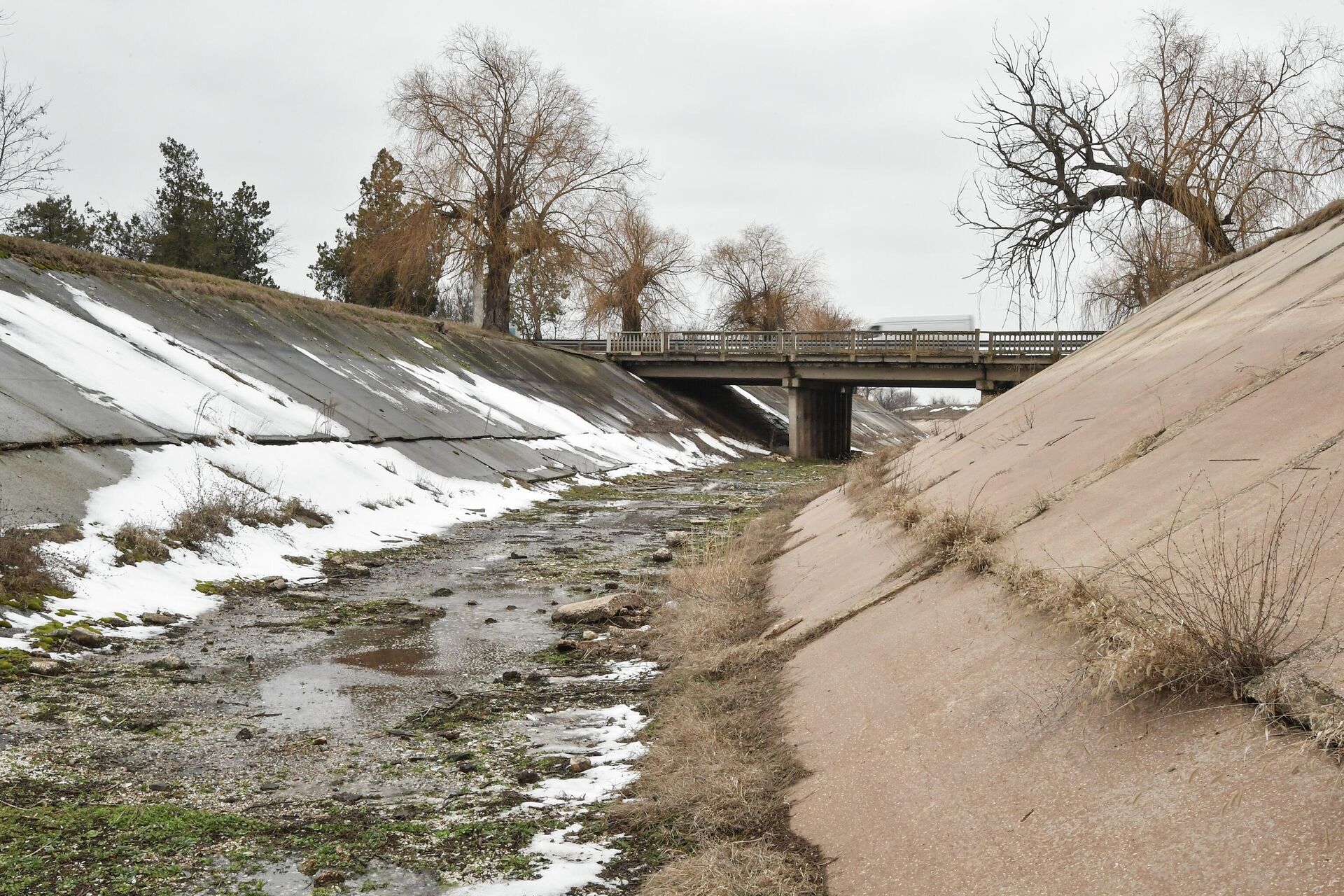 El canal que conecta el río Dniéper con Crimea - Sputnik Mundo, 1920, 24.03.2021