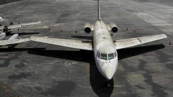 El aeropuerto La Aurora de Guatemala cubierto de ceniza volcánica - Sputnik Mundo