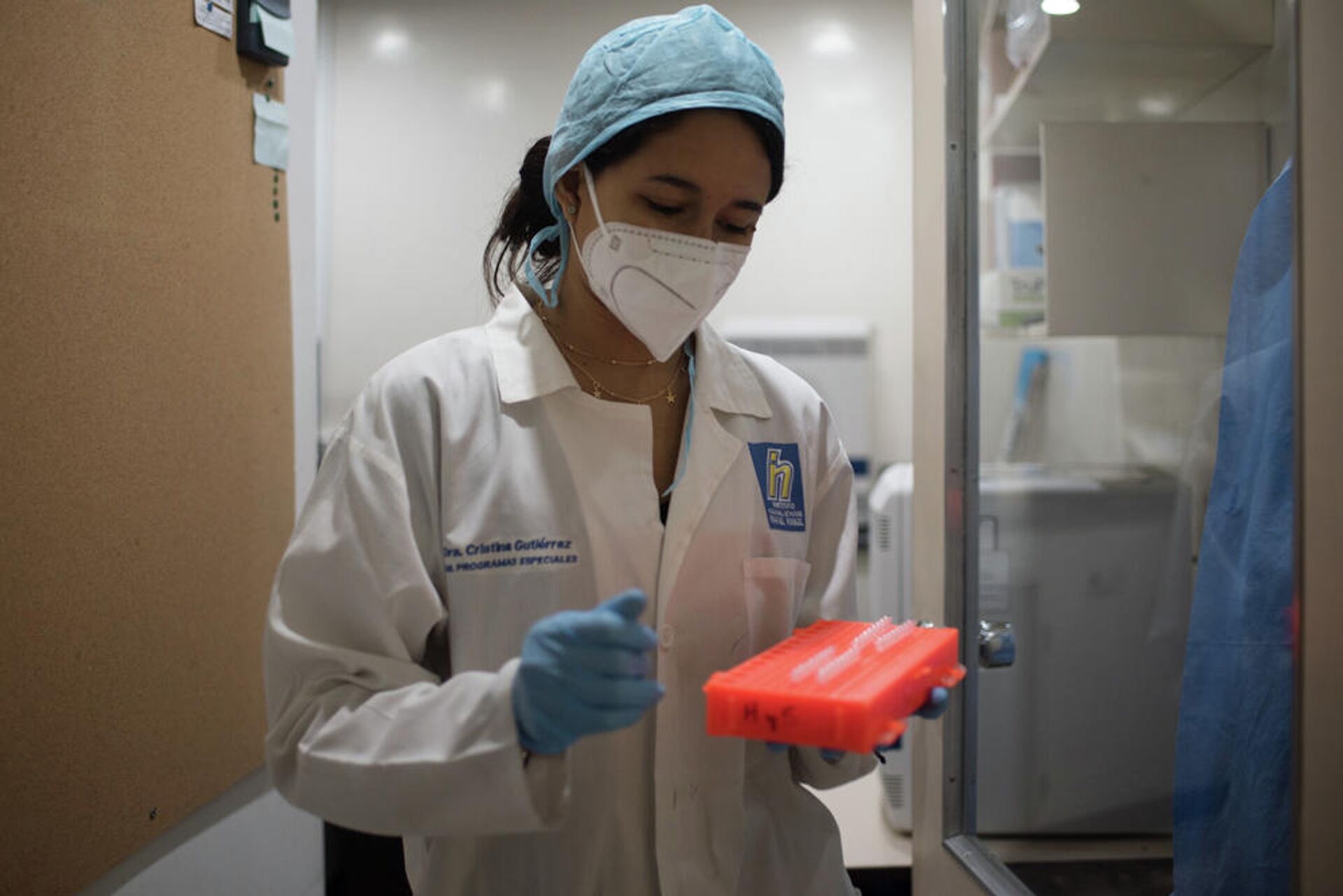 Bioanalistas venezolanos del Instituto Nacional de Higiene Rafael Rangel ponen en marcha un programa de detección a distancia del VIH en bebés de entre 0 y 18 meses con riesgo de transmisión vertical - Sputnik Mundo, 1920, 24.03.2021