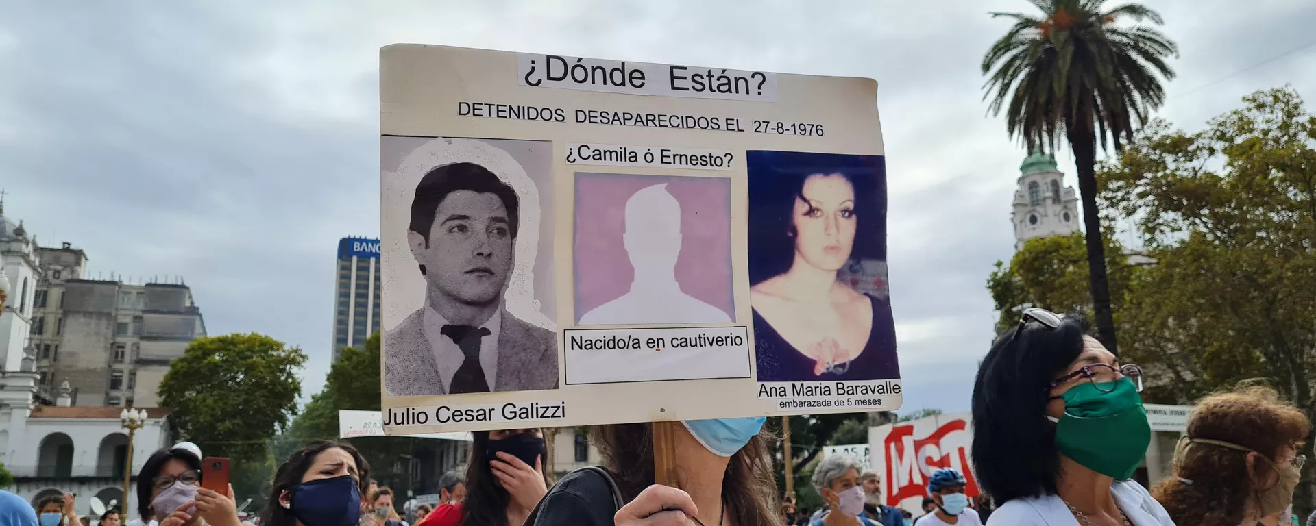 La Mesa de Encuentro Memoria, Verdad y Justicia realizó un evento especial en la Plaza de Mayo La Mesa de Encuentro Memoria, Verdad y Justicia realizó un evento especial en la Plaza de Mayo - Sputnik Mundo, 1920, 24.03.2021