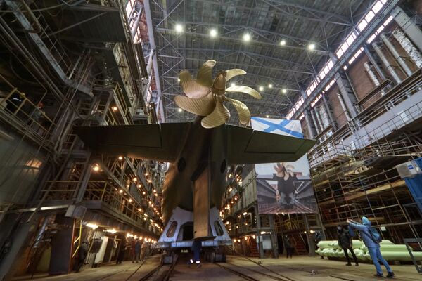 El submarino ruso Magadan visto por detrás - Sputnik Mundo