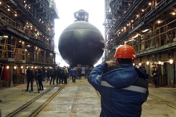 Botadura del submarino ruso Magadan - Sputnik Mundo