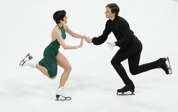 Tan solo 2,32 puntos separaron a Sara Hurtado y Kirill Jalyavin, la pareja que representaba a España en la competición, de terminar dentro de las 10 mejores parejas. - Sputnik Mundo