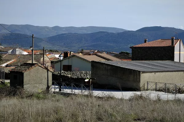 Imagen de Santa María del Berrocal, en Ávila, donde se han realojado varias familias Imagen de Santa María del Berrocal, en Ávila, donde se han realojado varias familias - Sputnik Mundo