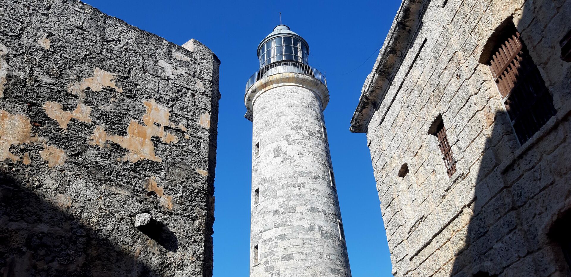 El Faro del Morro tiene una altura de 25 metros - Sputnik Mundo, 1920, 29.03.2021