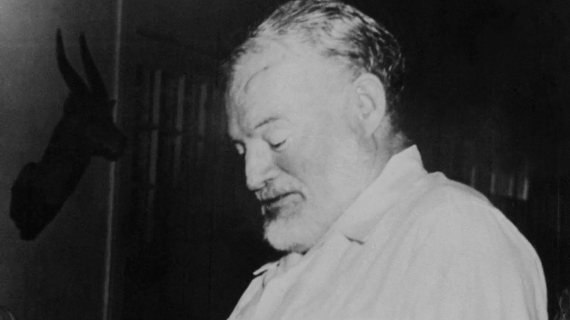 Ernest Hemingway, escritor estadounidense Ernest Hemingway, escritor estadounidense - Sputnik Mundo, 1920, 02.04.2021