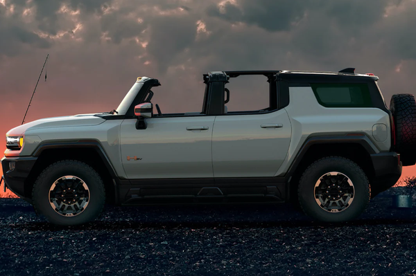 Un GMC Hummer EV SUV - Sputnik Mundo