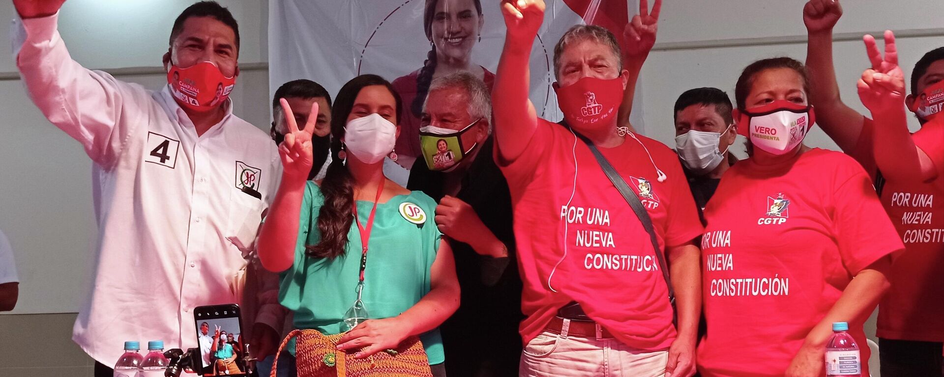 Verónika Mendoza se reunió con organizaciones sociales de Callao, municipio lindero de la capital, Lima - Sputnik Mundo, 1920, 06.04.2021