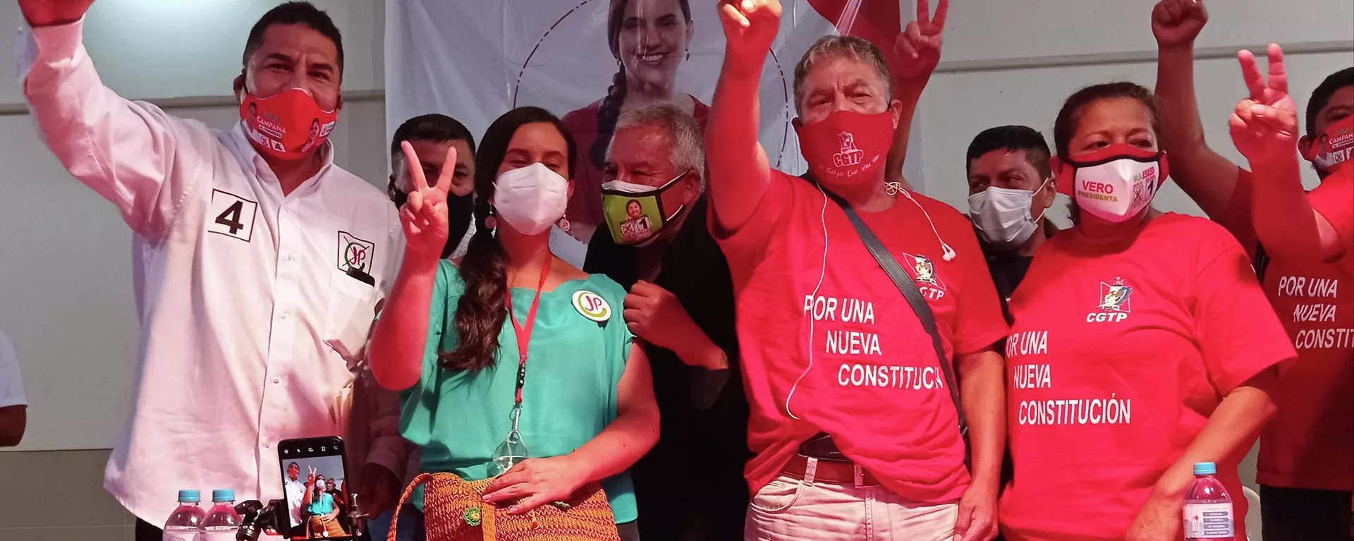 Verónika Mendoza se reunió con organizaciones sociales de Callao, municipio lindero de la capital, Lima Verónika Mendoza se reunió con organizaciones sociales de Callao, municipio lindero de la capital, Lima - Sputnik Mundo, 1920, 06.04.2021