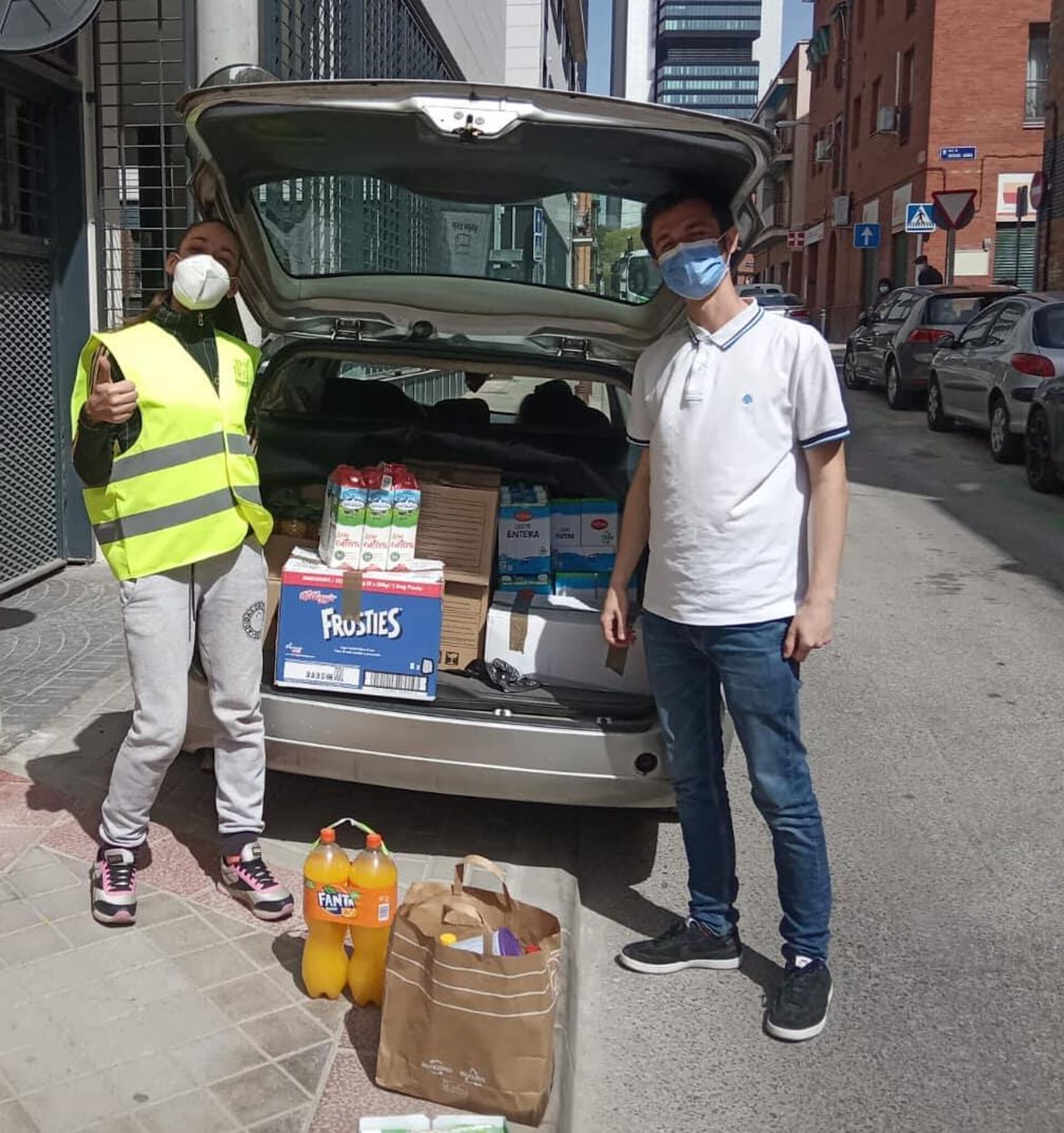 Reparto de alimentos en el distrito de Tetuán (Madrid) - Sputnik Mundo, 1920, 07.04.2021