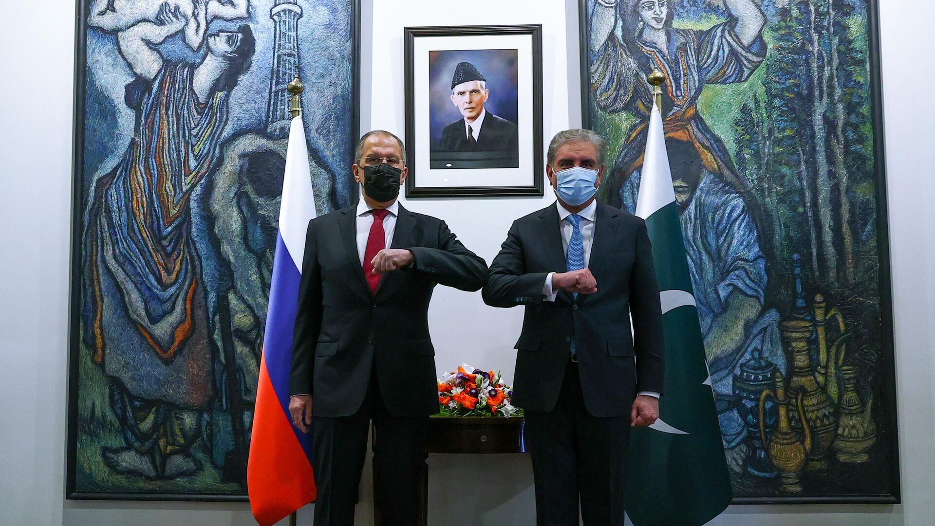 Canciller ruso, Serguéi Lavrov, y ministro de Exteriores de Pakistán, Shah Mahmoud Qureshi Canciller ruso, Serguéi Lavrov, y ministro de Exteriores de Pakistán, Shah Mahmoud Qureshi - Sputnik Mundo, 1920, 08.04.2021