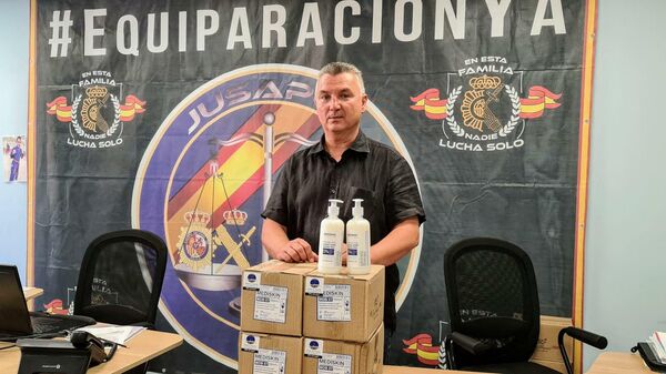 Plamen Plavov en una comisaría de Málaga en su última donación  - Sputnik Mundo