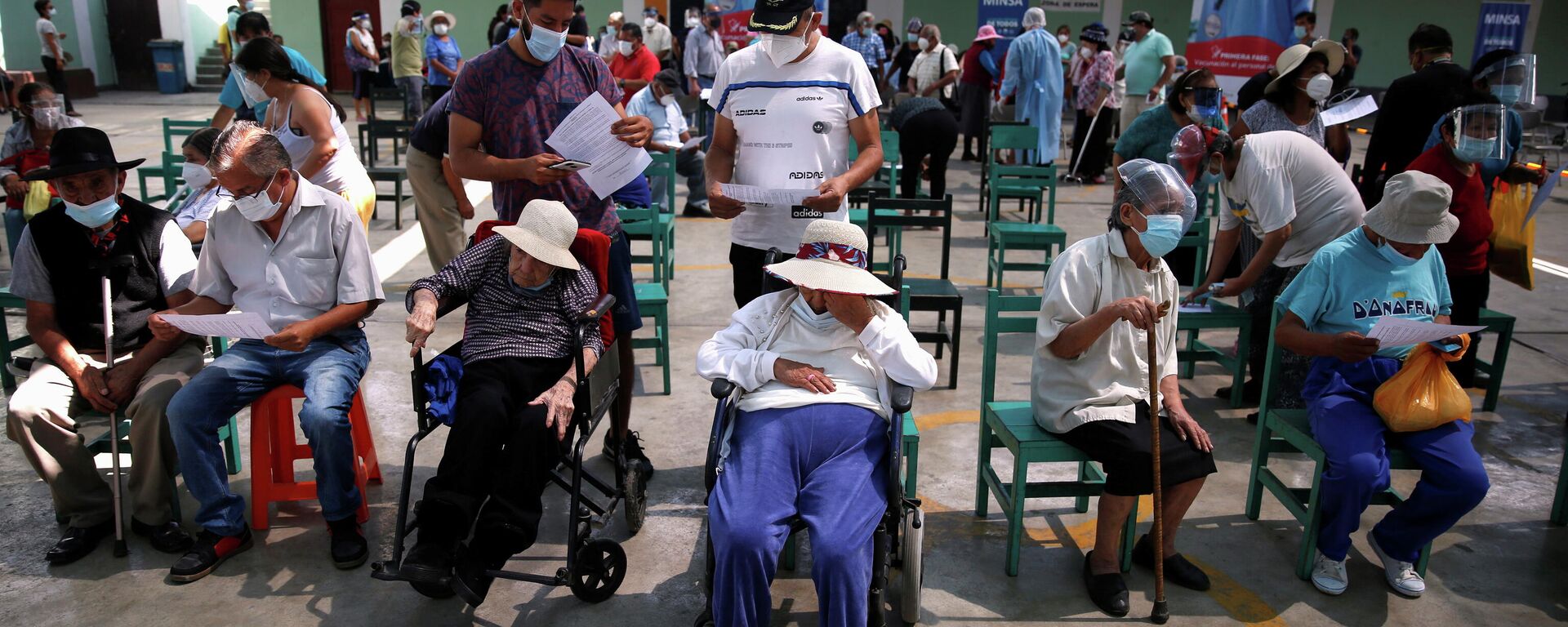 Vacunación anti-COVID en Lima, Perú - Sputnik Mundo, 1920, 09.04.2021