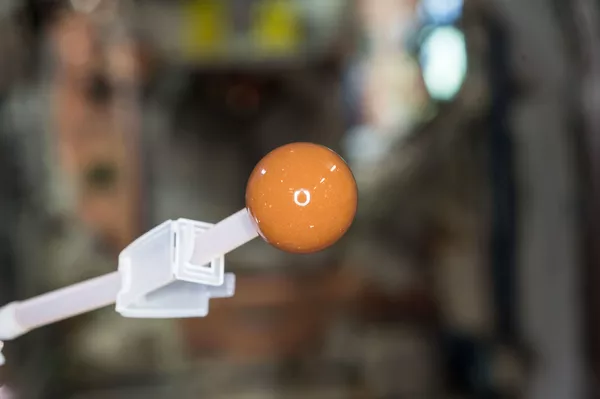 El agua residual reciclada y convertida en el café a bordo de la EEI. El astronauta de la NASA Scott Kelly tuiteó esta imagen de parte del innovador dispositivo con este comentario: "¡Reciclar el bien hasta la última gota! Hacer potable el pis y convertirlo en café en la estación espacial." El agua residual reciclada y convertida en el café a bordo de la EEI. El astronauta de la NASA Scott Kelly tuiteó esta imagen de parte del innovador dispositivo con este comentario: "¡Reciclar el bien hasta la última gota! Hacer potable el pis y convertirlo en café en la estación espacial." - Sputnik Mundo