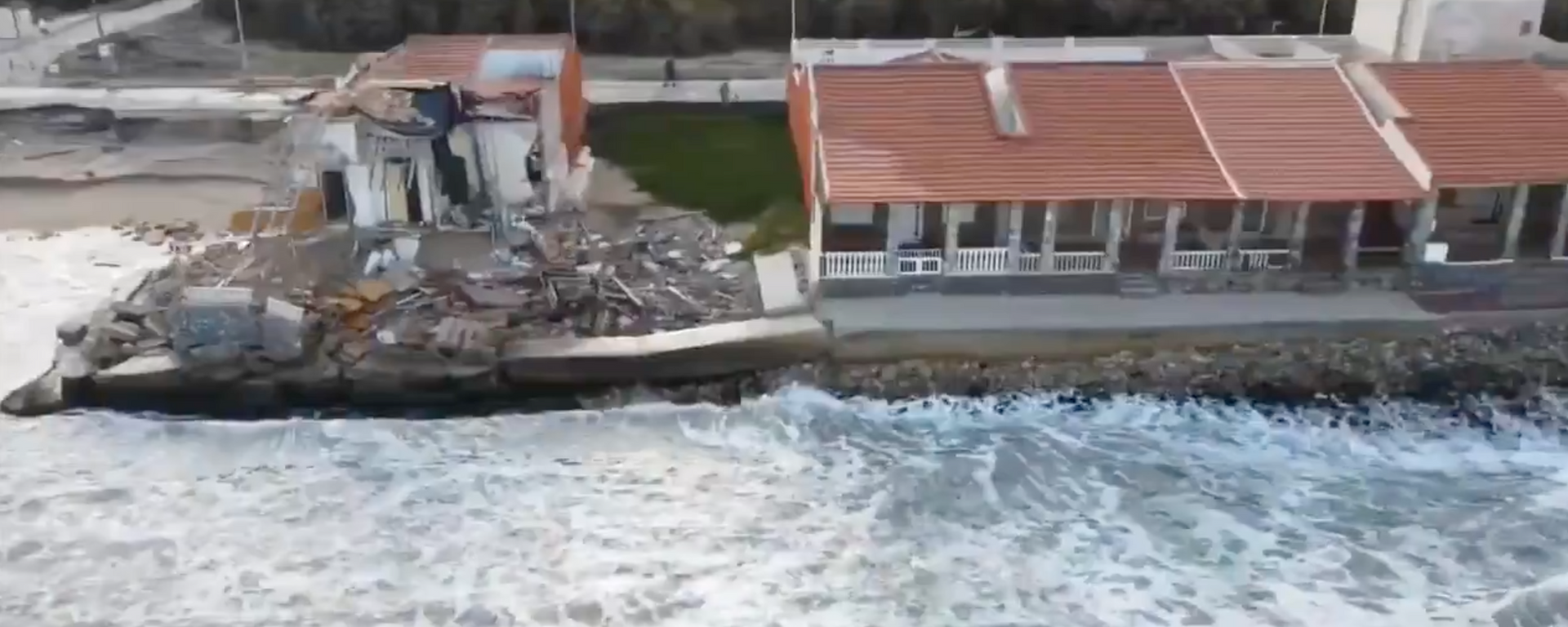 Captura de pantalla del vídeo sobre las casas afectadas en Guardamar del Segura, en Alicante - Sputnik Mundo, 1920, 14.04.2021