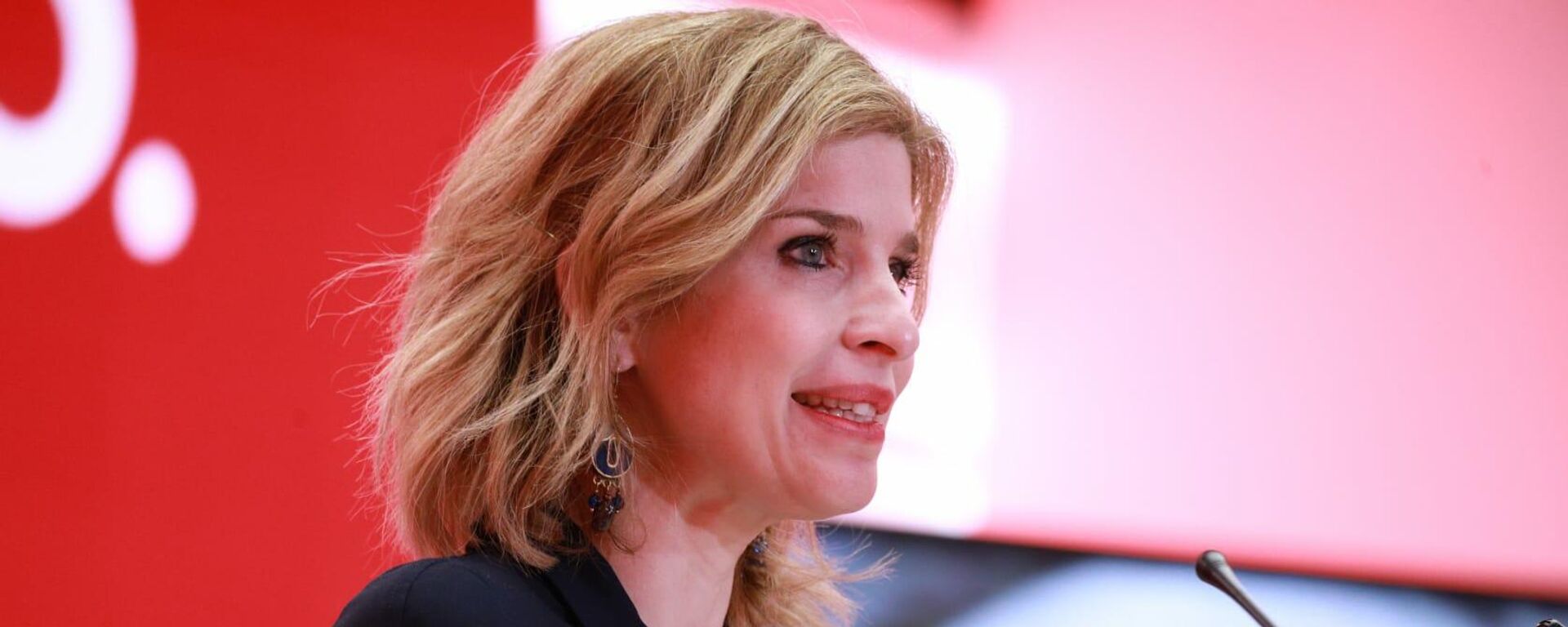 Hana Jalloul, número dos del PSOE en las listas para las elecciones de la Comunidad de Madrid Hana Jalloul, número dos del PSOE en las listas para las elecciones de la Comunidad de Madrid - Sputnik Mundo, 1920, 15.04.2021