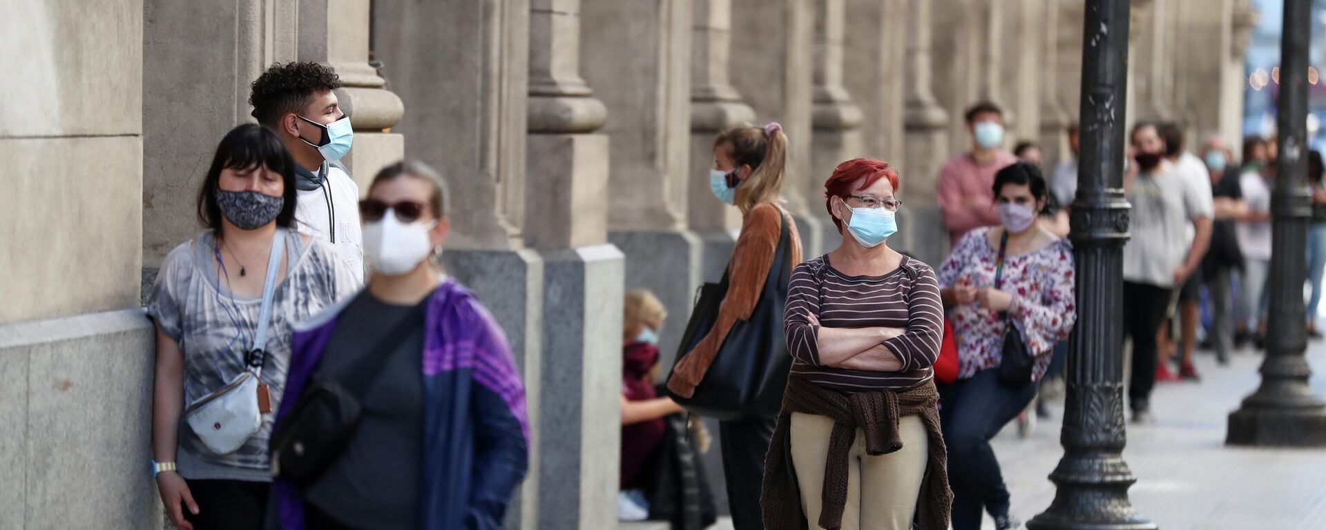 La gente en las calles de Buenos Aires, Argentina - Sputnik Mundo, 1920, 16.04.2021