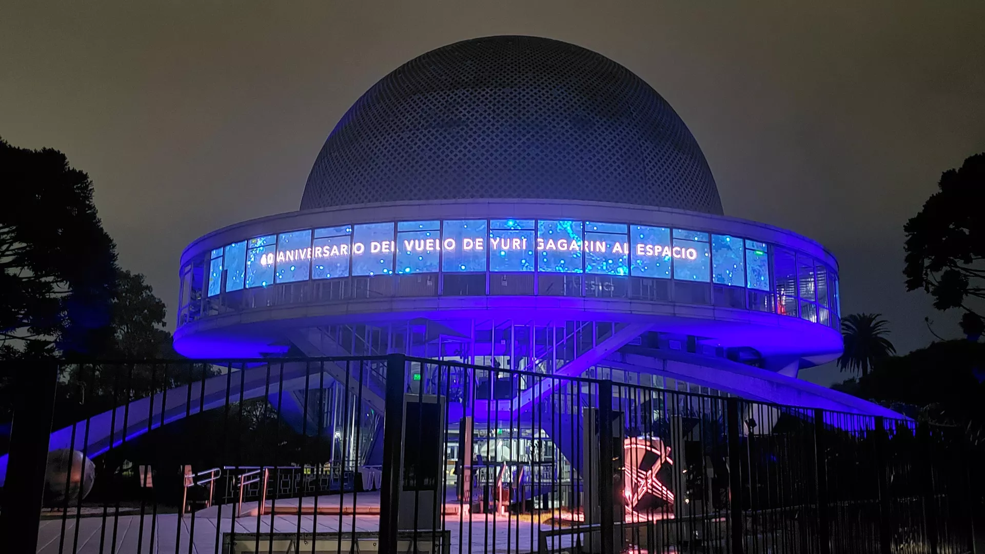 El Planetario de Buenos Aires inauguró una muestra de fotos en homenaje al cosmonauta soviético Yuri Gagarin El Planetario de Buenos Aires inauguró una muestra de fotos en homenaje al cosmonauta soviético Yuri Gagarin - Sputnik Mundo, 1920, 15.04.2021