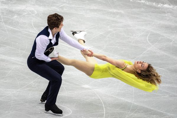 Carolane Soucisse y Shane Firus representan a Canadá en el Trofeo Mundial el día de la apertura de la competencia. - Sputnik Mundo